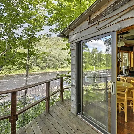 Adirondack Mountains Cottage Near Gore Mountain!